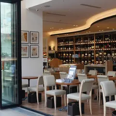 ワインショップ・エノテカ カフェ＆バー たまプラーザ店