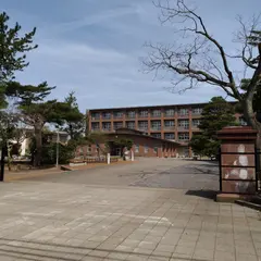 石川県立小松高等学校