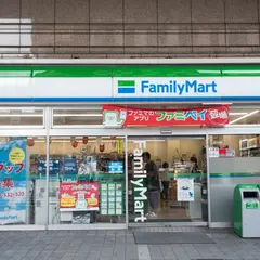 ファミリーマート広島新天地店