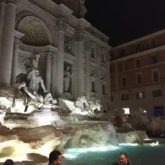 Fontana di Trevi（トレヴィの泉）