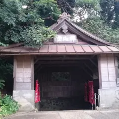 白糸川の釈迦如来