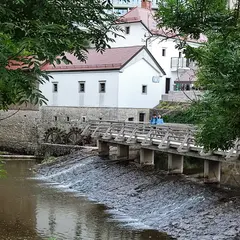 park postojnska jama parking