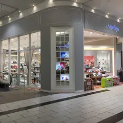 Angelique イオンレイクタウンmori店