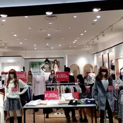 イング イオンレイクタウン店