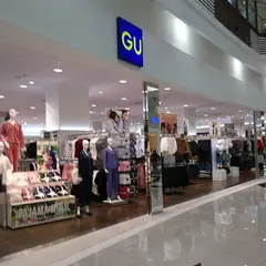 ジーユー イオンレイクタウンkaze店