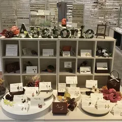 ティーズ シーズ 東京駅店
