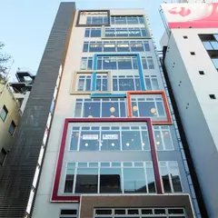 ファンデス上野