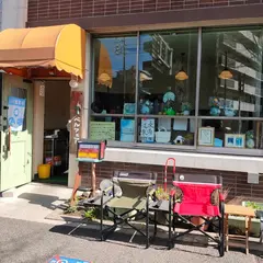 50円おにぎり食堂