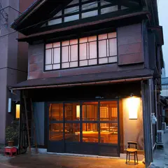 Craftsmen's Inn KAJI