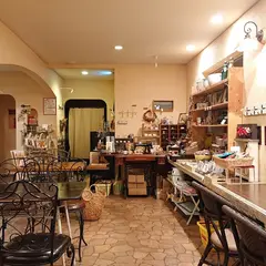 Angera Est アンジェラ エスト