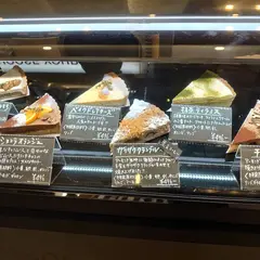 マルサンカクシカク(○△□) LUCUA OSAKA店