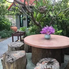 Ruean Panya Restaurant