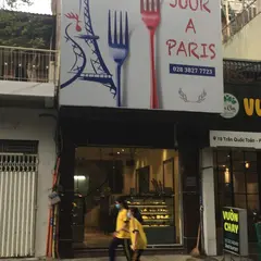 Une Journée à Paris