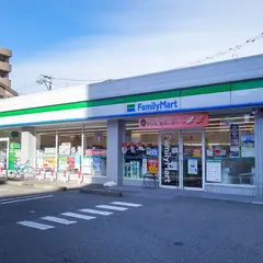 ファミリーマート 金沢彦三店