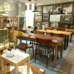 シンプルハウス NU茶屋町店