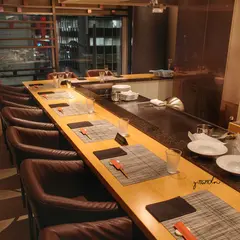 TOKYO MAIN DINING / TEPPAN MARU(トウキョウメインダイニング/テッパン マル)
