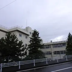 横浜市立名瀬中学校