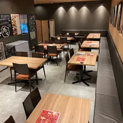 肉食堂 よかよか サクラマチ店