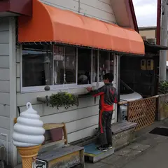 ソフトクリームのめへや
