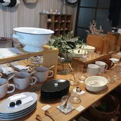 雑貨屋 Pond