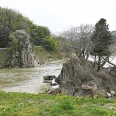 猿跳岩