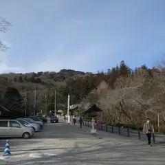 宝登山神社駐車場