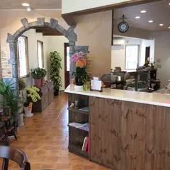 けーきやペパン