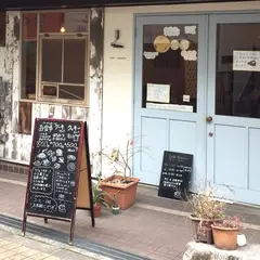 カフェ トモチート