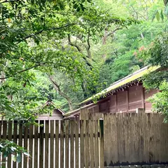 御酒殿神
