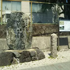 大山崎の東黒門跡