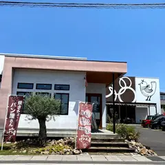 atoriパン工房本店