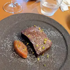 Bistro amano