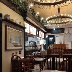 クレープリー・スタンド シャンデレール 梅田店