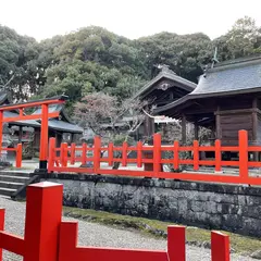 龍田大社 本殿(国御柱大神・志那都比売神)