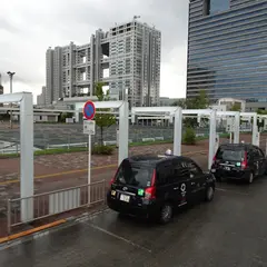 東京テレポート駅前タクシー乗り場