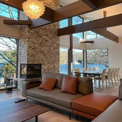 SILVER MAPLE CHALET