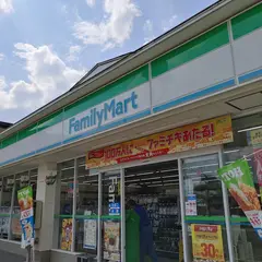 ファミリーマート さくらんぼ東根駅前店