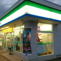 ファミリーマート 金沢小坂町店