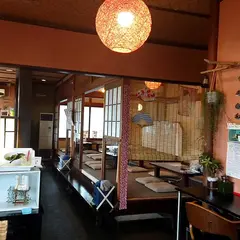 Restaurant & Cafe Bar りんご日和