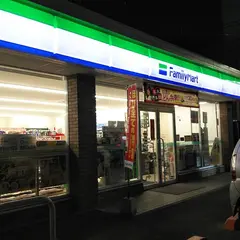 ファミリーマート 松山山越店