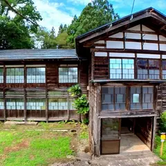 ドクタ－ズ・ハウス 大地の芸術祭