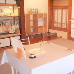 Café 雨と犬
