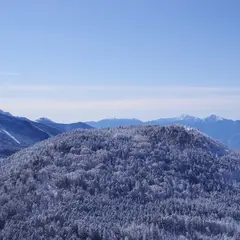 縞枯山