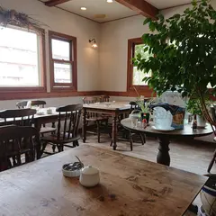 ウニベェルソ