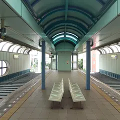 栄町駅