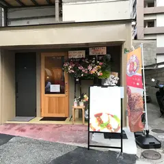 酒舗モモノキ