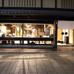 京都着物レンタル・アンドットキョウト本店