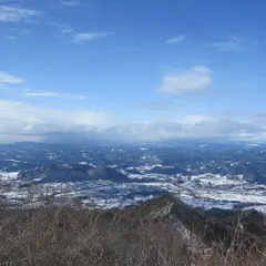 名久井岳