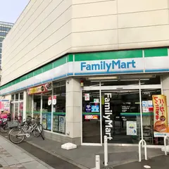 ファミリーマート 仙台駅東口店