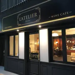 L'AtelieR Wine Cafe & Guest House